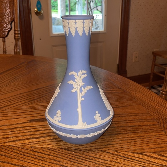 Wedgwood Blue Jasperware 7.5 " Vase - Picture 3 of 8
